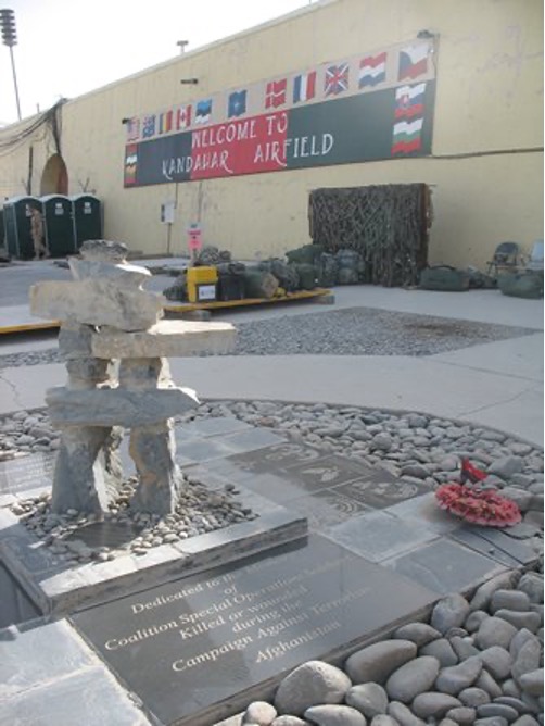 Chapter 32 – Kandahar Airfield Afghanistan Amoure Kleu,From the wrong side of the tracks, Andre Els, Private Security Contractor, Kandahar Afghanistan, Kandahar Airfield, NATO base, Mi26T helicopter, military aviation Afghanistan, Dutch military operations, ISAF, Kandahar airport, heavy lift helicopter, Afghanistan war logistics,