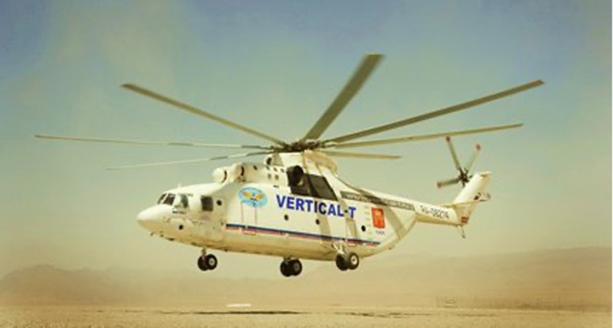 Amoure Kleu,From the wrong side of the tracks, Andre Els, Private Security Contractor, Kandahar Afghanistan, Kandahar Airfield, NATO base, Mi26T helicopter, military aviation Afghanistan, Dutch military operations, ISAF, Kandahar airport, heavy lift helicopter, Afghanistan war logistics,